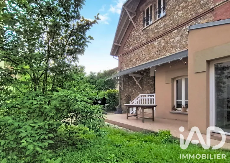 Maison 4 pièces 85 m² · à Bagneux · 84,9 m² · 1 826 €/mois