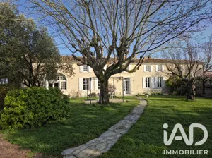 Maison à Salles-d'Angles (16130)