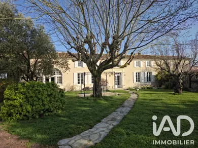 Maison à Salles-d'Angles (16130)