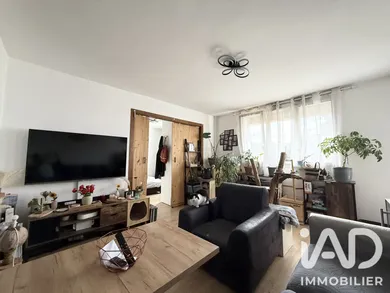 Apartment in Melun (77000)