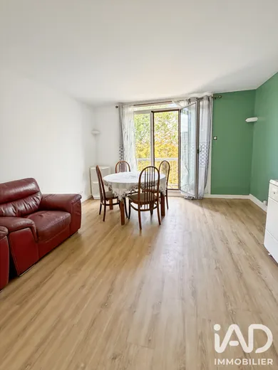 Apartment in Ablon-sur-Seine (94480)