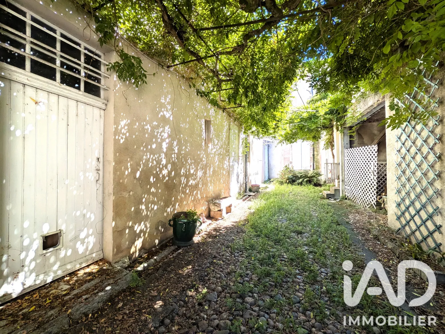 Vente maison à Villeneuve-sur-Lot (47300) : maison de ville 8 pièces 256 m² - 2111695 — 3