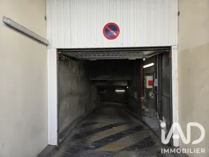 Parking à Paris (75014)