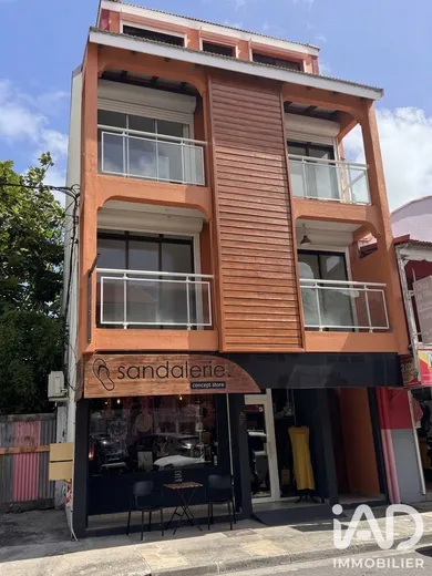 Immeuble à Saint-François (97118)