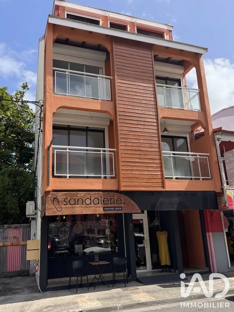 Immeuble 2 pièces 85 m² · à Saint-François · 85 m² · 689 000 €