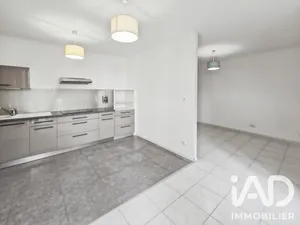 Apartment in Nîmes (30900)