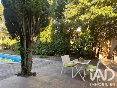 Maison à Villeneuve-lès-Avignon (30400)