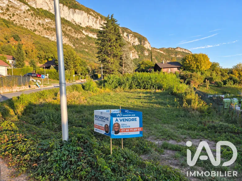 Terrain à bâtir à Chindrieux (73310) · 105 000 €