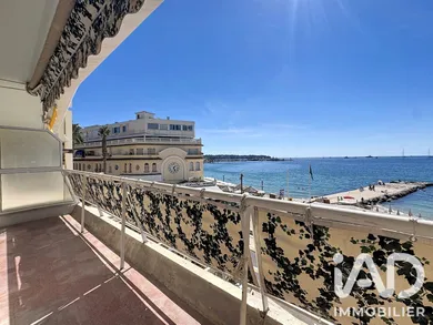 Appartement à Antibes (06160)