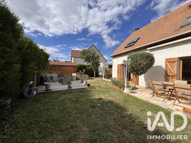 Maison traditionnelle à Cormeilles-en-Parisis (95240)
