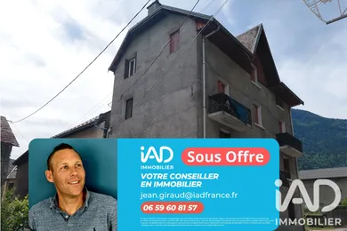 Building in Saint-Étienne-de-Cuines (73130)