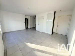 Apartment in Villenave-d'Ornon (33140)