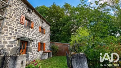 Maison traditionnelle à Saint-Jean-Lachalm (43510)