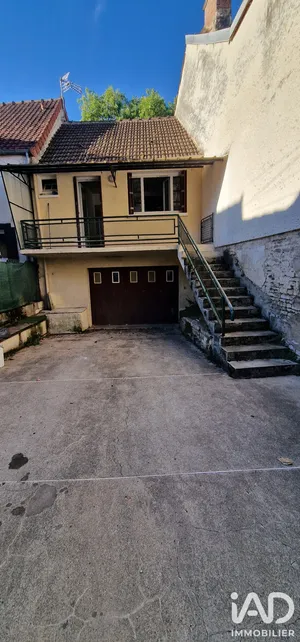 Maison de village à Ancy-le-Franc (89160)