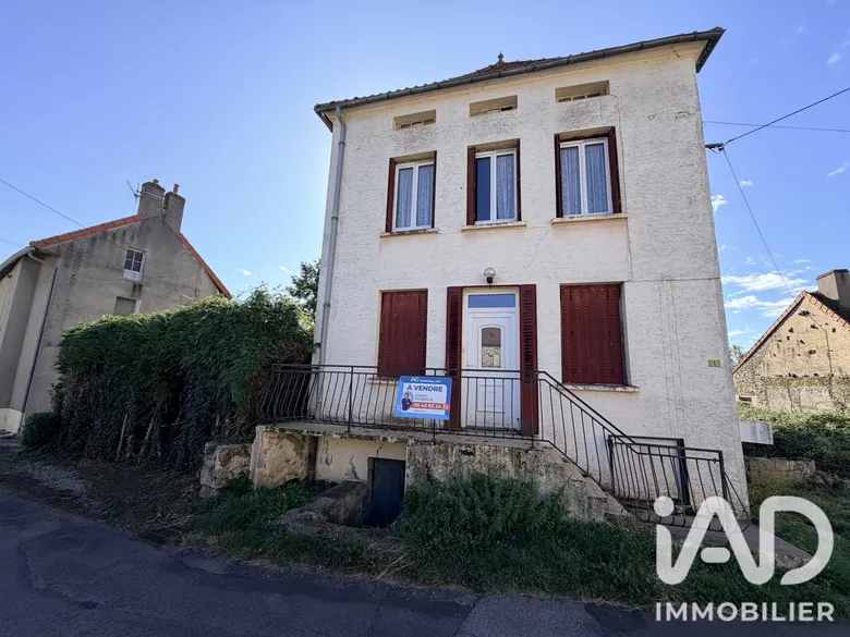 Maison 3 pièces 146 m² · à Épinac · 145,8 m² · 58 000 €
