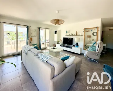 Apartment in Le Lavandou (83980)