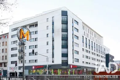 Apartment in Villejuif (94800)