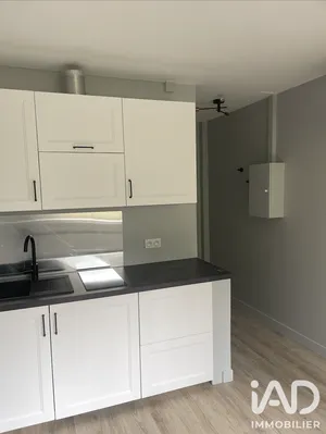 Studio à Louveciennes (78430)