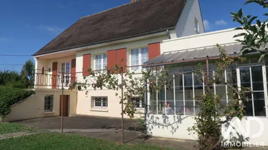 Pavillon à Neuvy-Sautour (89570)