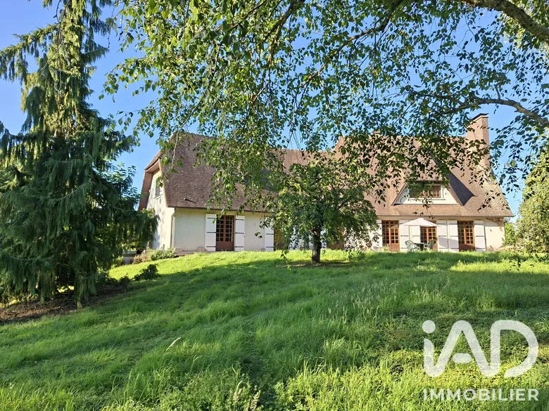 Maison 7 pièces 218 m² · à Pithon · 218 m² · 264 000 €