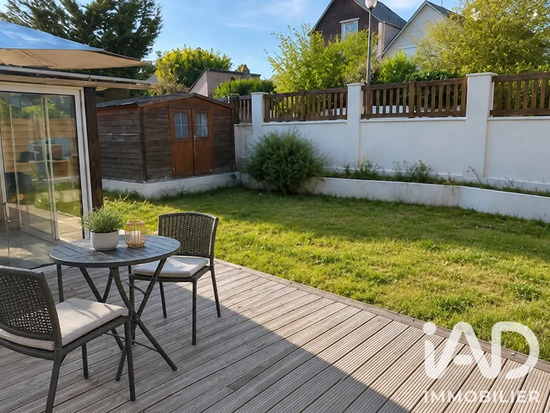Maison 5 pièces 159 m² · à Jouy-le-Moutier · 159 m² · 449 000 €