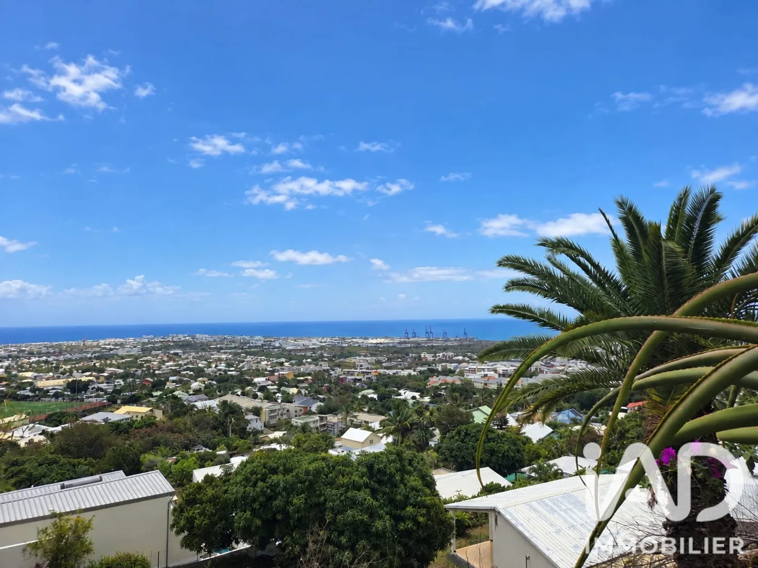 Vente maison à La Possession (97419) : demeure 6 pièces 233 m² - 2099075 — 2