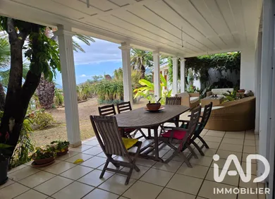 Mansion in La Possession (97419)