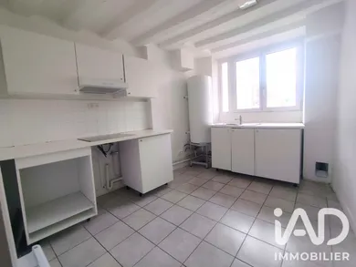 Apartment in Jouy-le-Châtel (77970)