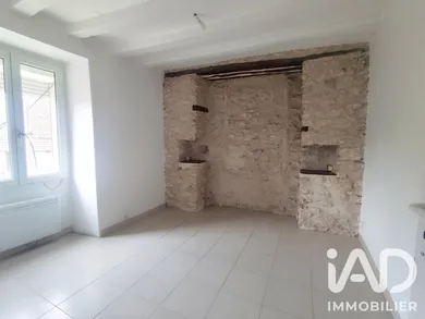 Apartment in Jouy-le-Châtel (77970)