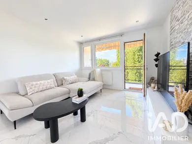 Appartement à Fresnes (94260)