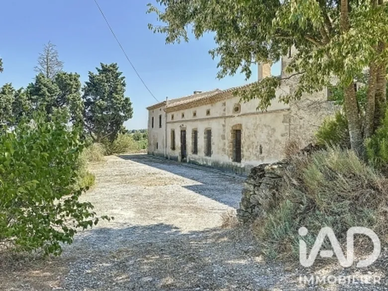 Maison 11 pièces 410 m² · à Montferrand · 410 m² · 520 000 €