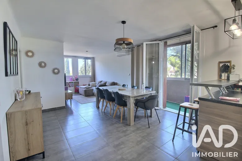 Appartement 3 pièces 71 m² · à Marseille · 70,7 m² · 229 000 €