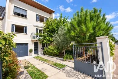 Detached house in Vélizy-Villacoublay (78140)