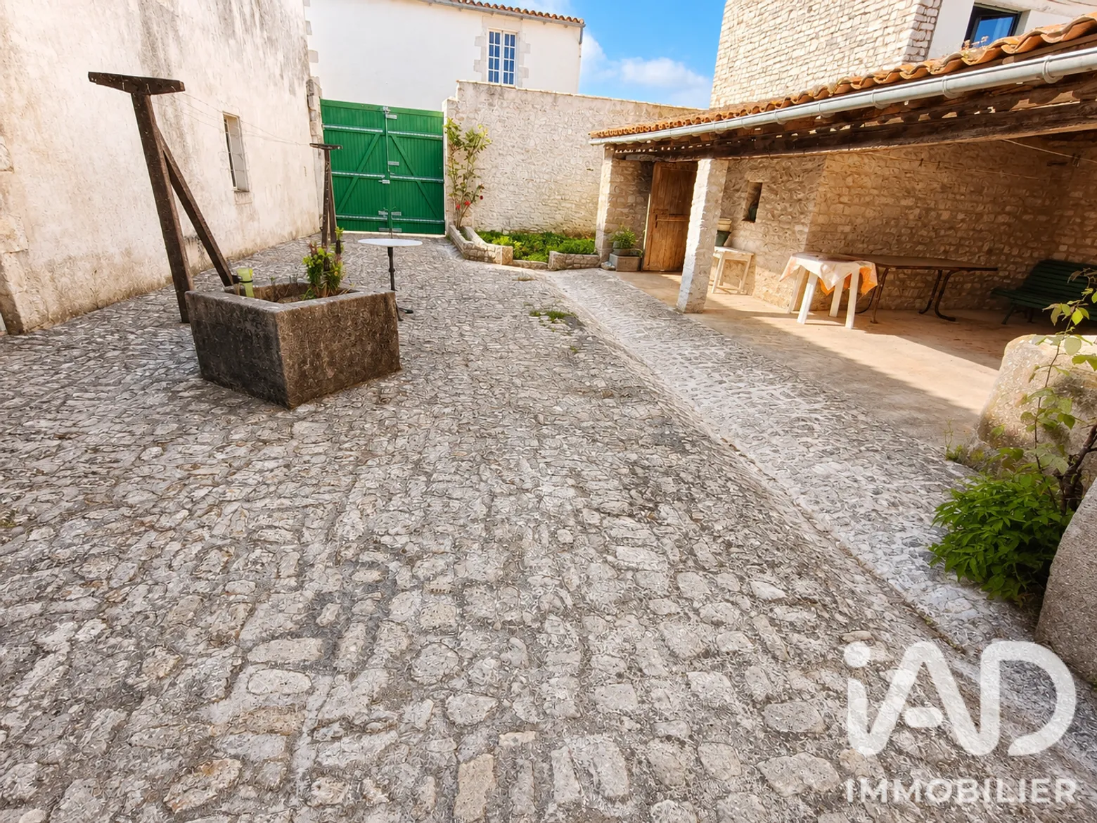 Vente maison à Sainte-Marie-de-Ré (17740) : demeure 6 pièces 144 m² - 2112410 — 3