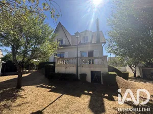 Maison à Le Plessis-Trévise (94420)