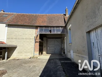 Maison à Beaumont-du-Gâtinais (77890)