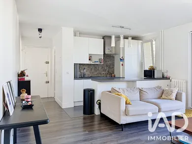 Apartment in Boulogne-Billancourt (92100)