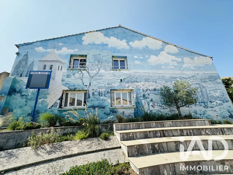 Maison 7 pièces 232 m² · à Roquefort-des-Corbières · 232 m² · 219 000 €