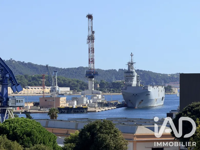Appartement 4 pièces 74 m² · à Toulon · 74 m² · 155 000 €