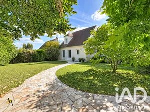 House in Orgeval (78630)