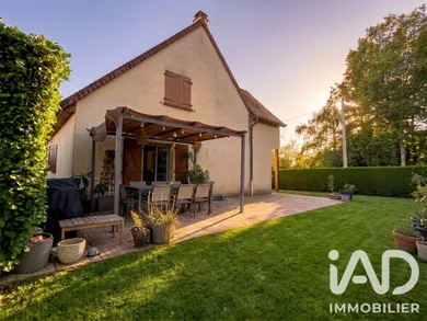 Maison à Saint-Ambreuil (71240)