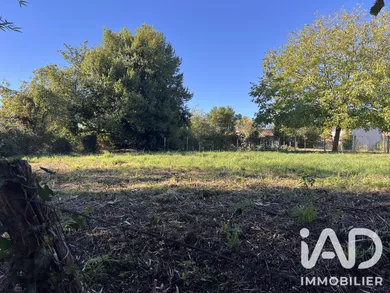 Terrain à bâtir à Savigné (86400)