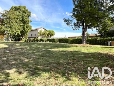 Terrain à bâtir à Ambérieux-en-Dombes (01330)