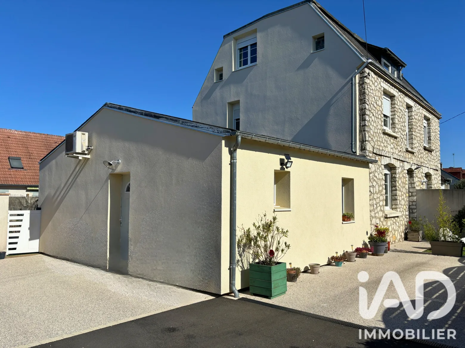 Vente maison à La Chaussée-Saint-Victor (41260) : maison 5 pièces 125 m² - 2111800 — 2