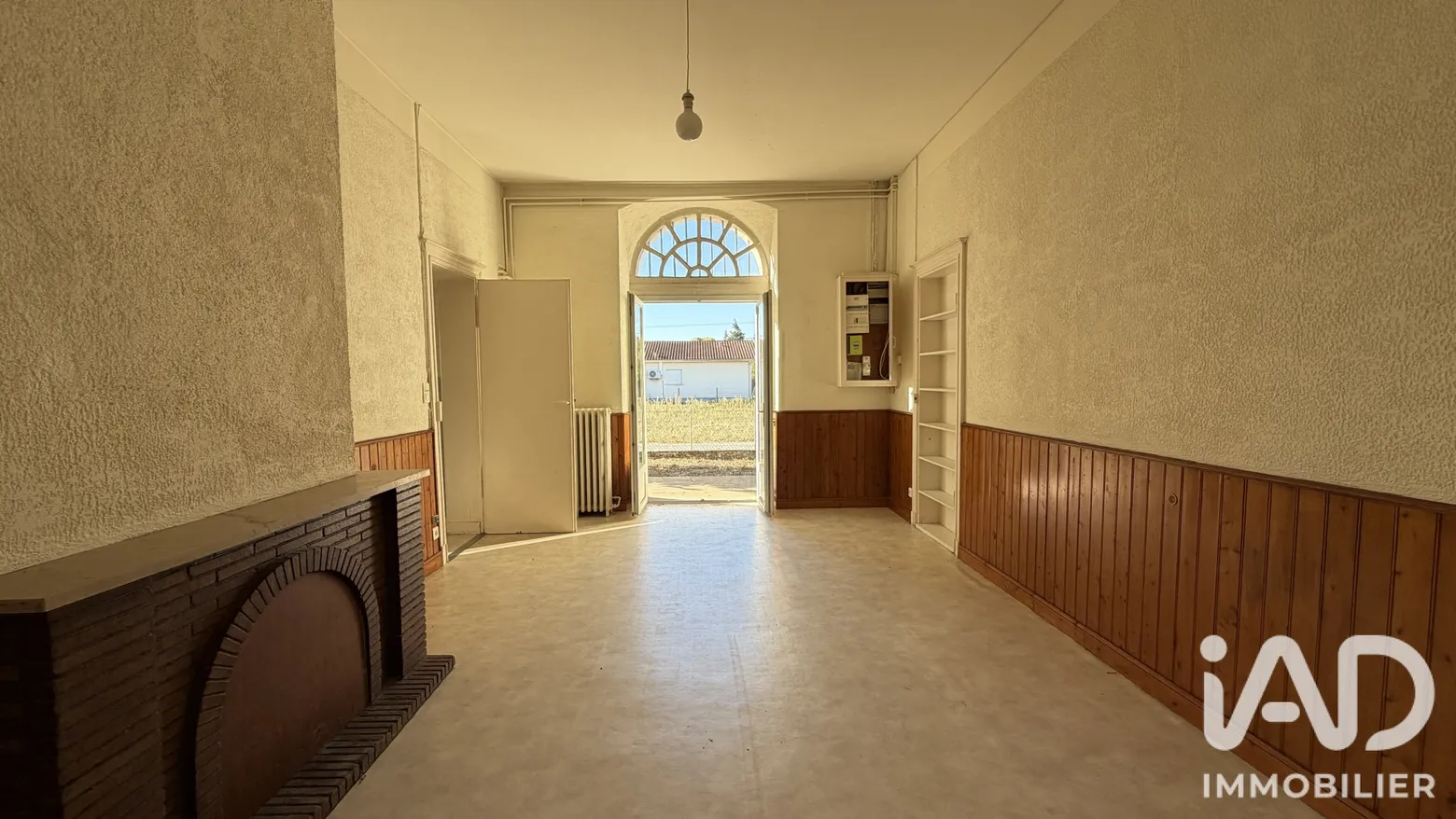 Vente maison à Ambarès-et-Lagrave (33440) : maison 4 pièces 91 m² - 2110978 — 2