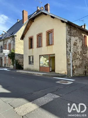 Immeuble à Bourg-Lastic (63760)