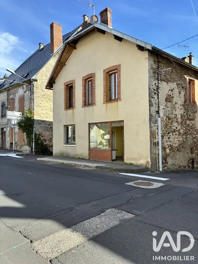 Immeuble à Bourg-Lastic (63760)
