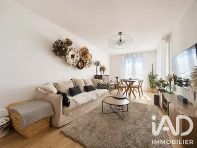 Appartement à Le Blanc-Mesnil (93150)