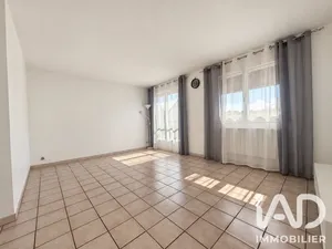 Apartment in Le Blanc-Mesnil (93150)