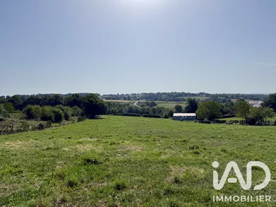 Terrain à bâtir à Quins (12800)